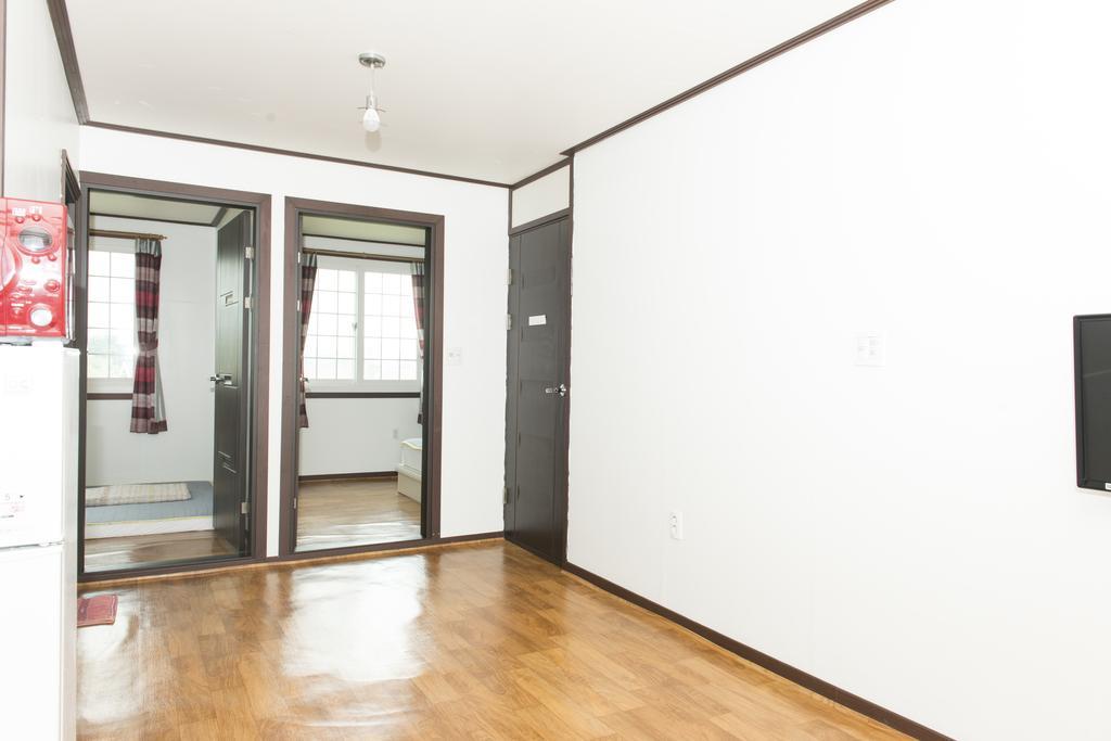 Healing House Villa ซอกวีโพ ภายนอก รูปภาพ