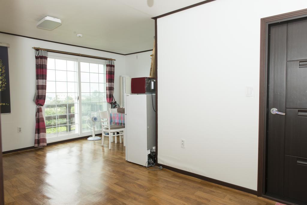 Healing House Villa ซอกวีโพ ภายนอก รูปภาพ